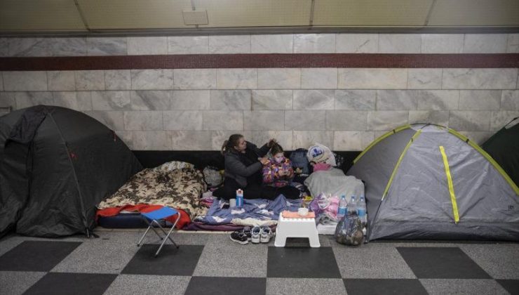 Kievliler yeniden metro istasyonlarına sığındı