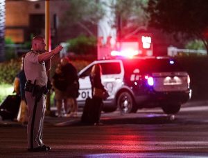 Las Vegas polisi nargile kafeye ateş açan şüphelileri arıyor
