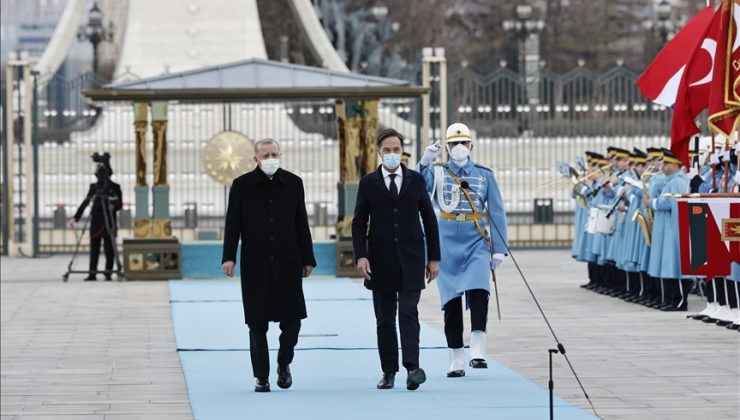 Cumhurbaşkanı Erdoğan, Hollanda Başbakanı Rutte’yi resmi törenle karşıladı