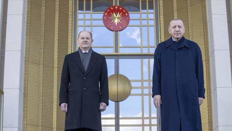 Cumhurbaşkanı Erdoğan, Almanya Şansölyesi Scholz’u resmi törenle karşıladı