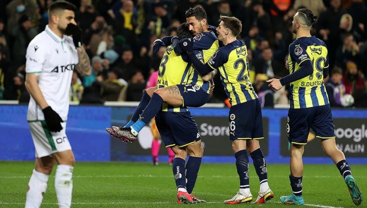 Fenerbahçe, lig ikinciliğine doğru gidiyor