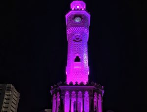İzmir Saat Kulesi epilepsi için mor ışıklandırıldı