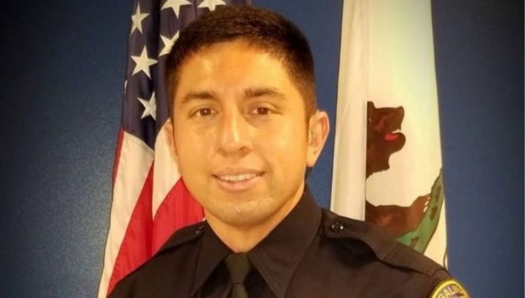Kaliforniya’da bir polis memuru vurularak öldürüldü