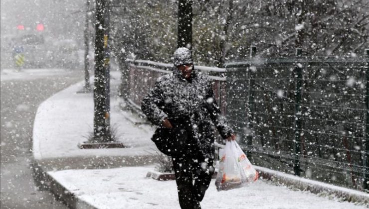 Kars’ta kar, Ardahan’da soğuk hava etkili oluyor