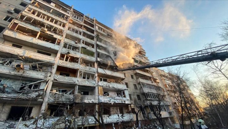 Kiev’deki saldırılarda bir apartman daha isabet aldı: 4 ölü