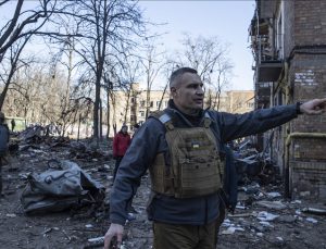 Kiev’de 35 saatlik sokağa çıkma yasağı ilan edildi