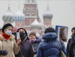 Moskova’da maske zorunluluğu sona eriyor