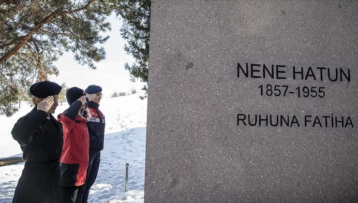 Nene Hatun kabri başında anıldı