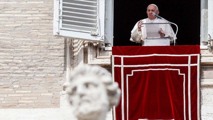 Papa Franscis: Bu savaş çılgınlık, durdurun
