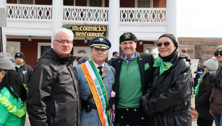 NJ Valisi Murphy, St. Patrick’s Day Geçit Töreni’ne katıldı