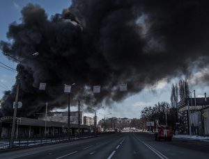 Rusya, Ukraynayı gece vurdu: 53 sivil hayatını kaybetti