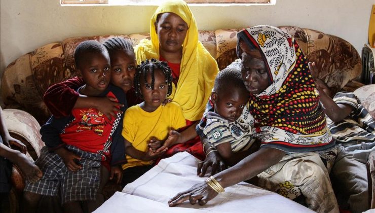 Kenya, bebeklerin anne sütüyle beslenmesi için biberon ve emziği yasaklıyor