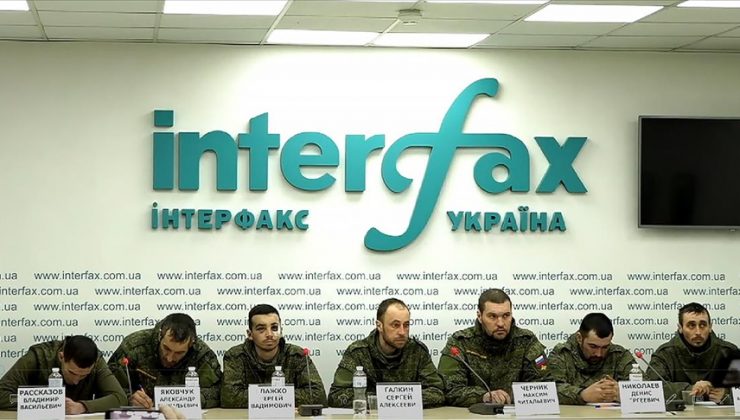 Ukrayna’da esir tutulan Rus askerleri düzenlenen basın toplantısında konuştu