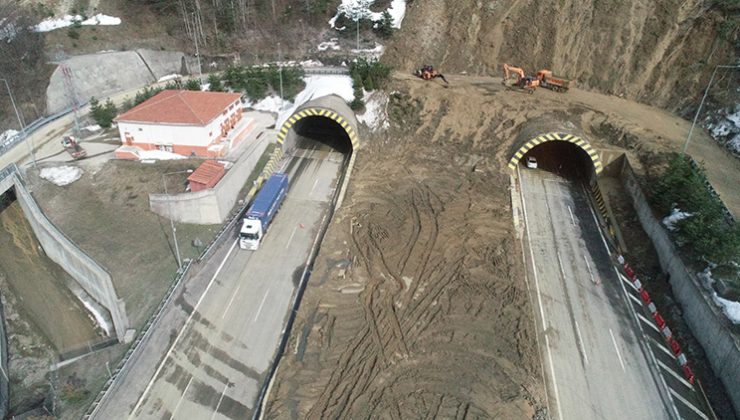 Heyelan nedeniyle kapanan Bolu Dağı Tüneli ulaşıma açıldı