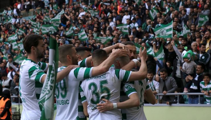 Konyaspor ikincilik aşkına 3-0