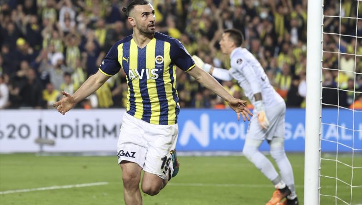 Dev Derbinin galibi Fenerbahçe 2-0