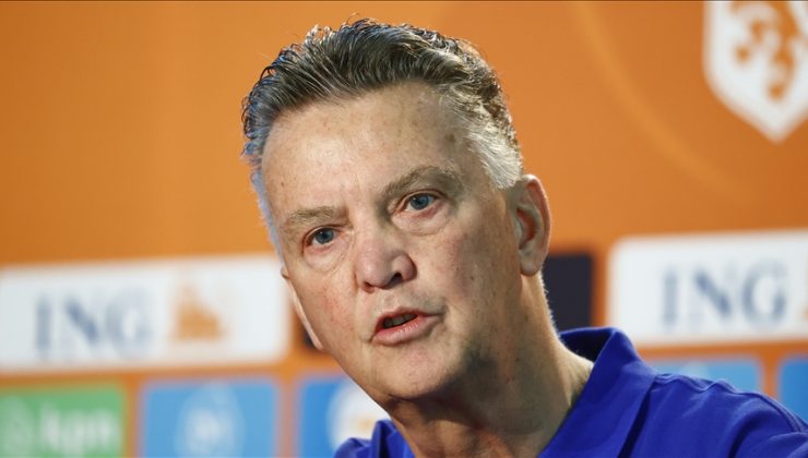 Louis van Gaal prostat kanserine yakalandı