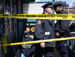 NYC metrolarında suçlar yüzde 40 arttı