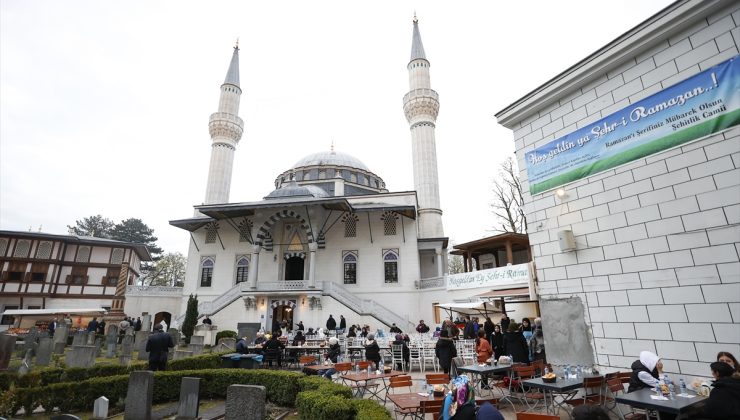 Almanya’da Uluslararası Demokratlar Birliği iftarı