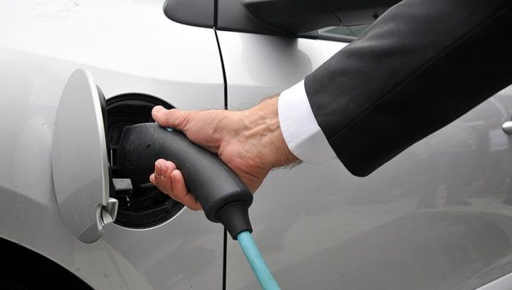Elektrikli araçlarda “ezber bozacak” yeni batarya projesi