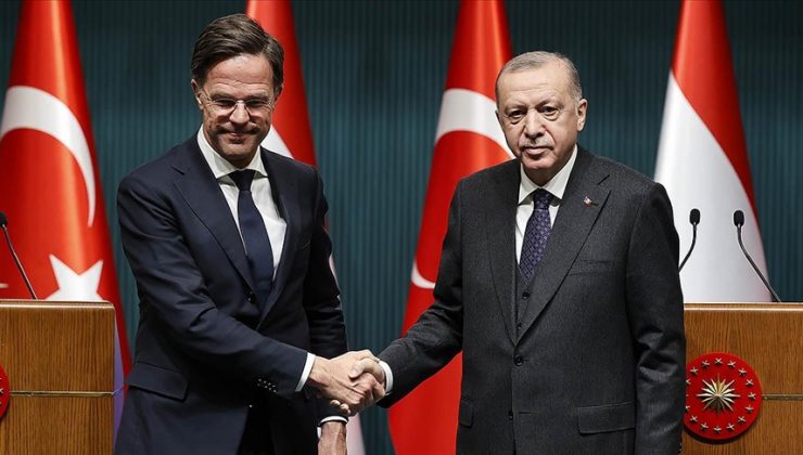 Hollanda Başbakanı: Erdoğan’ın Moskova ile Kiev arasındaki arabuluculukta özel rolü var