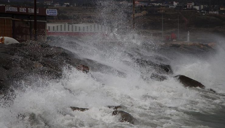 Karadeniz ve Marmara Denizi için fırtına uyarısı