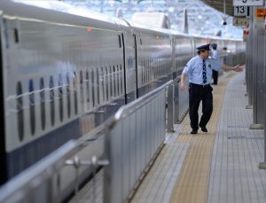 Japonya’da deprem sonrası durdurulan hızlı tren seferleri yeniden başladı