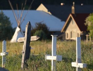 Kanada’da 14 kayıt dışı mezar daha bulundu