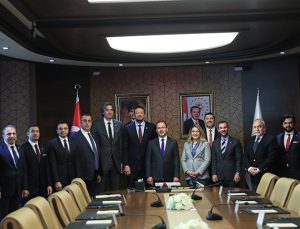 Bakan Kasapoğlu, TBF Başkanı Türkoğlu’nu kabul etti
