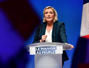Le Pen’den Macron’a Afrika eleştirisi