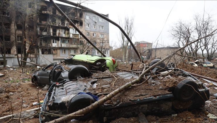 Geraşçenko: Mariupol’den 30 bin Ukraynalı zorla Rusya’ya götürüldü