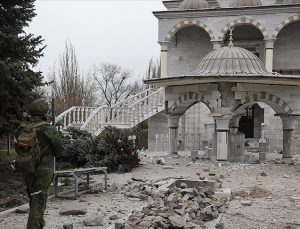 Mariupol’deki Türk camisi çatışmalarda hasar gördü