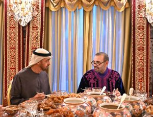 Fas Kralı’ndan Veliaht Prens Al Nahyan onuruna iftar yemeği