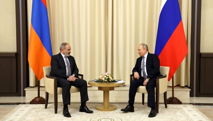Putin ve Paşinyan’dan Türkiye görüşmesi