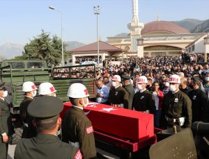 Şehit Piyade Teğmen Bekir Can Kerek, Denizli’de son yolculuğuna uğurlandı