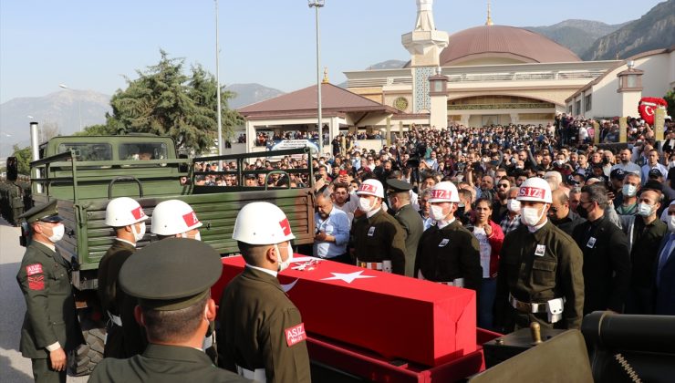 Şehit Piyade Teğmen Bekir Can Kerek, Denizli’de son yolculuğuna uğurlandı