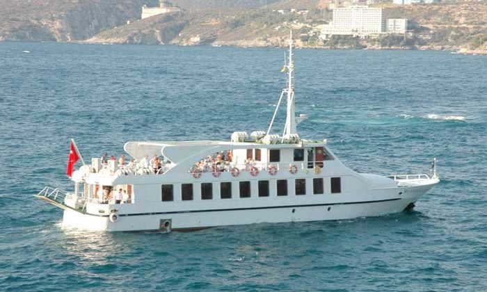 Yunan adalarına feribot seferleri yeniden başladı