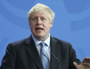 Boris Johnson ve eşine COVID-19 kurallarını ihlalden para cezası