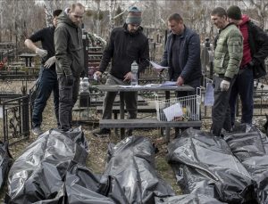 Ukrayna: Buça’daki toplu mezardan çıkan 40 ceset sivillere ait