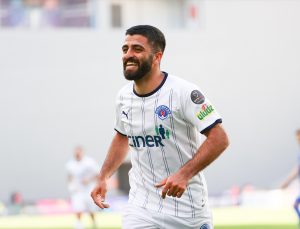 Spor Toto Süper Lig 2021-2022 sezonunda gol kralı Umut Bozok
