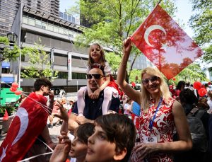 New York’taki Türk Günü Yürüyüşü çok renkli geçti
