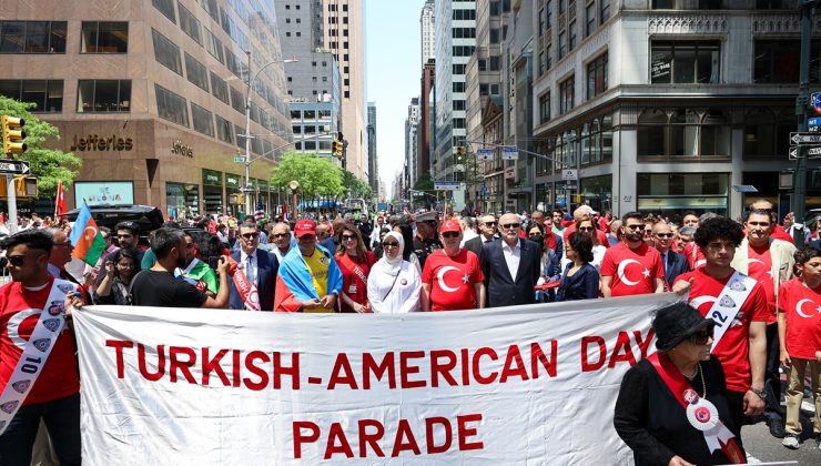 New York’ta ‘Türk Günü Yürüyüşü’ yapıldı