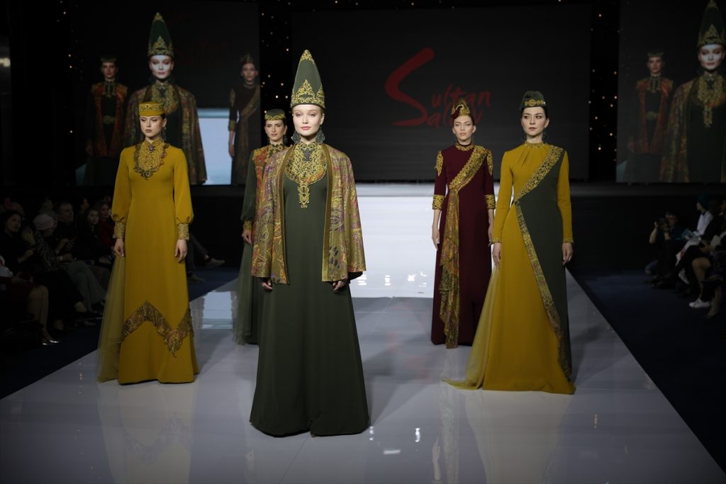 Bu görsel boş bir alt niteliğe sahip; dosya adı ModestFashionDay3-1024x683.jpg