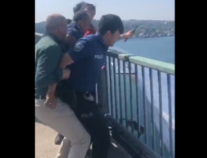 Köprüye pankart asan 3 TİP’li vekil ile polis arasında arbede