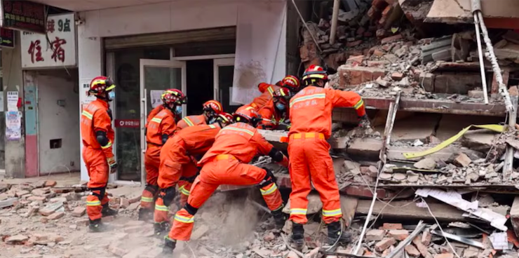 Çin’nin Hunan eyaletinde çöken binada 53 kişi öldü, 10 kişi kurtarıldı