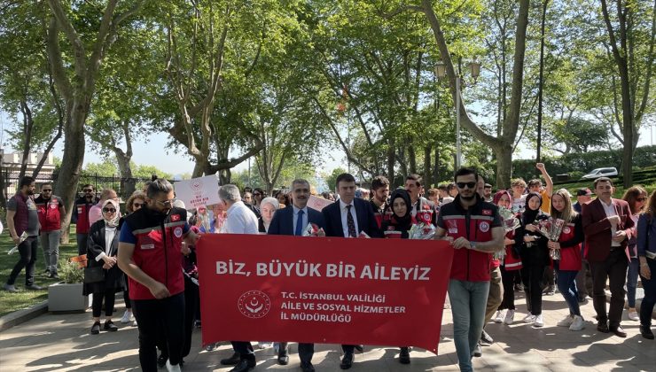 İstanbul’da “Biz Büyük Bir Aileyiz” yürüyüşü