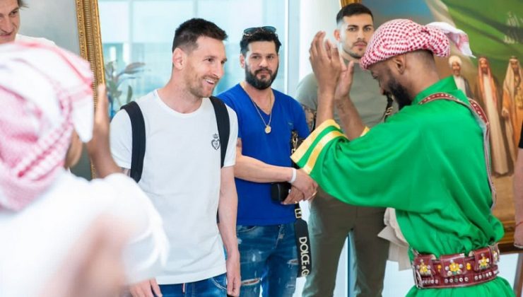 Suudi turizm marka elçisi olan Messi’ye Cidde’de coşkulu karşılama