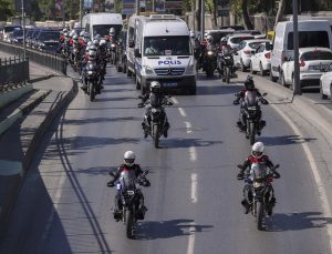 Şehit polis memuru için İstanbul Emniyet Müdürlüğünde tören