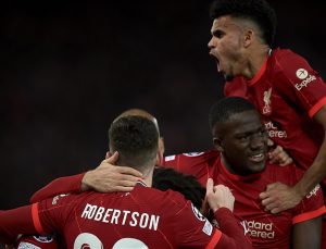 Liverpool kazandı! şampiyonluk düğümü Pazar çözülüyor