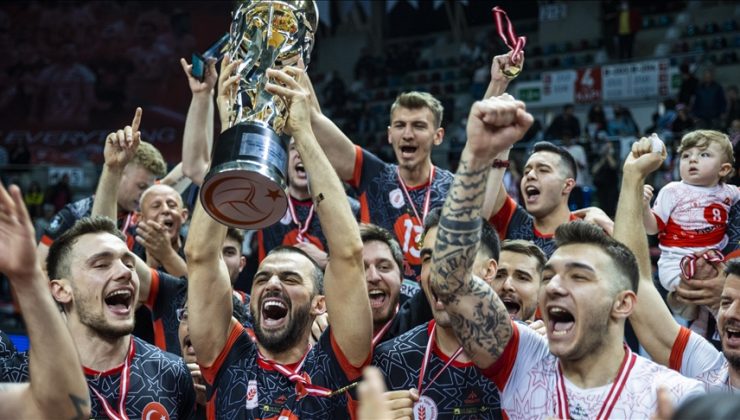 Voleybolda AXA Sigorta Efeler Ligi’nde Ziraat Bankkart şampiyon oldu